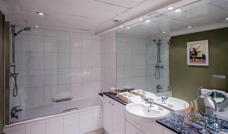 9 Hertford Street Лондон Екстер'єр фото